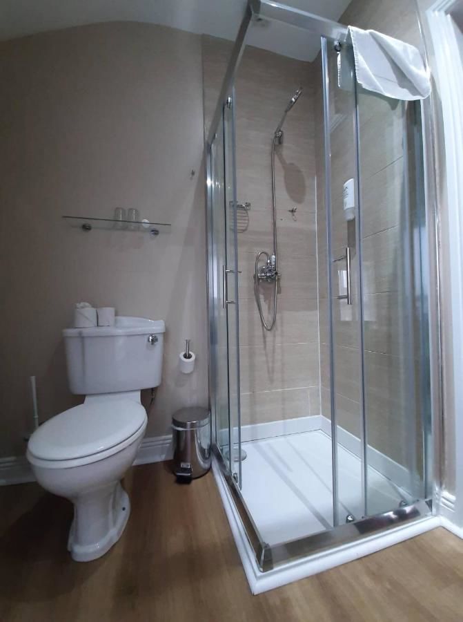 Гостевой дом JBs Bar & Guest Accommodation Килкенни-23