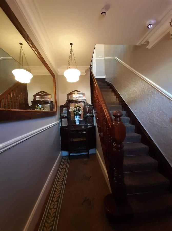 Гостевой дом JBs Bar & Guest Accommodation Килкенни-7