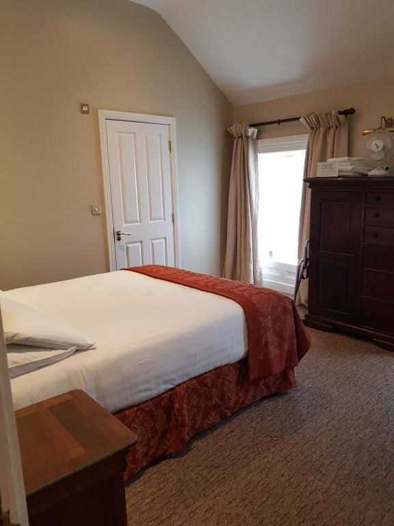 Гостевой дом JBs Bar & Guest Accommodation Килкенни-52